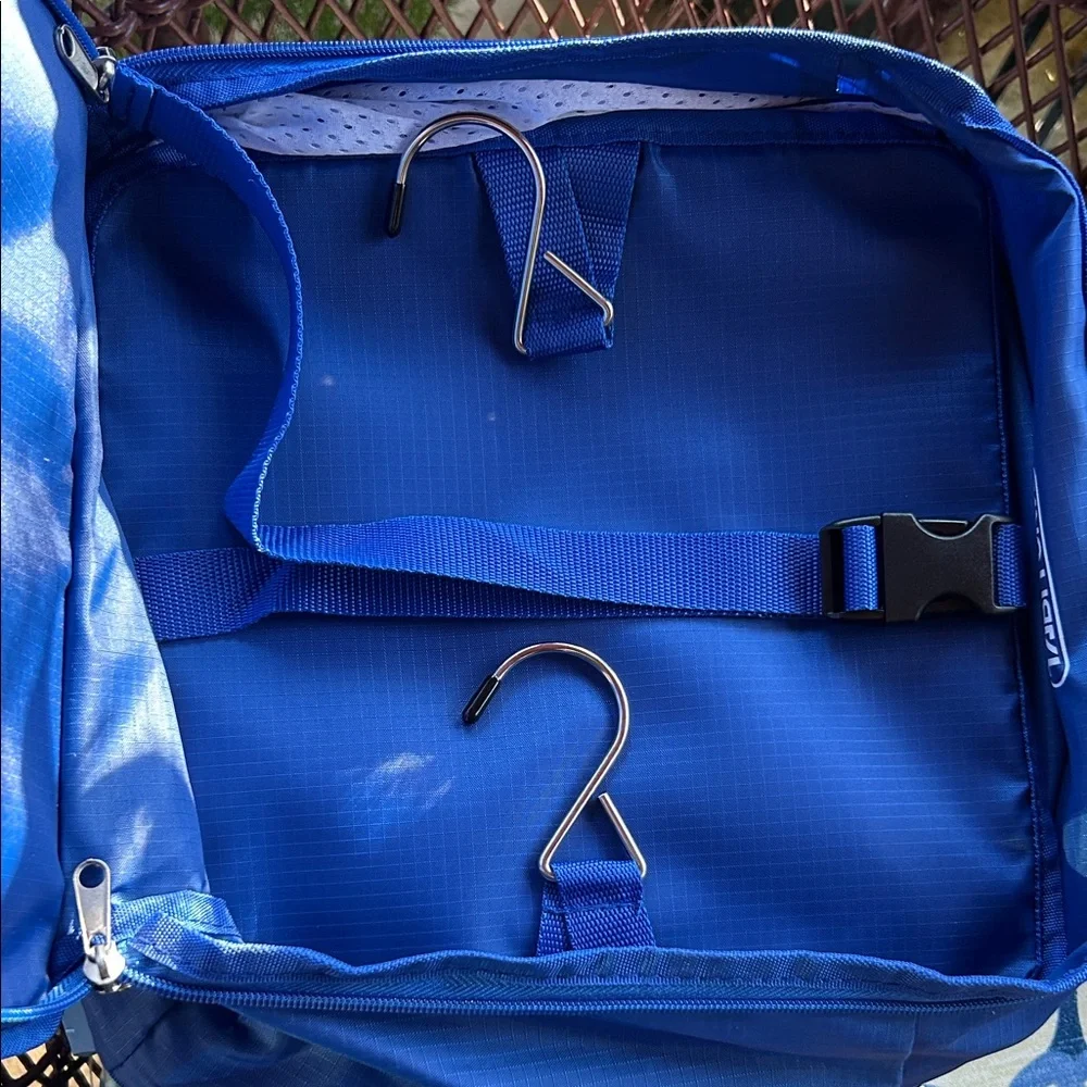 Tabitora Blue Hanging Closet Organizer with 4 Shelves; Folds into small cube;NWT